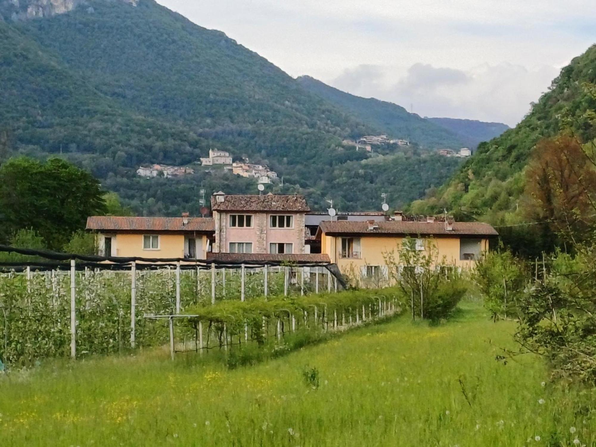 Villanuova sul clisi Cascina Legnago Bilocale A 6 Chilometri Da Salo' 아파트 외부 사진